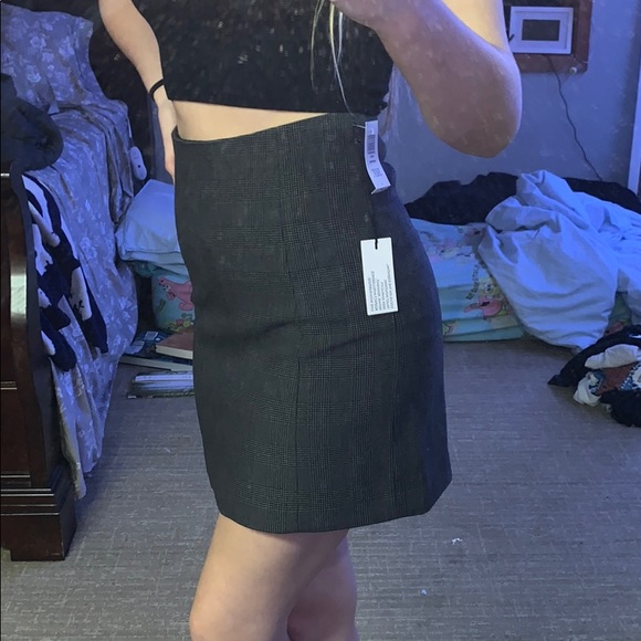 Plaid skirt, from Aritzia - Picture 3 of 8